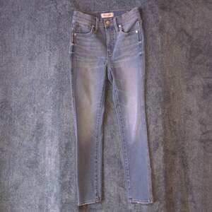 Madewell Women's Light Wash Blue 10" High Rise Skinny Crop Jeans Size 23